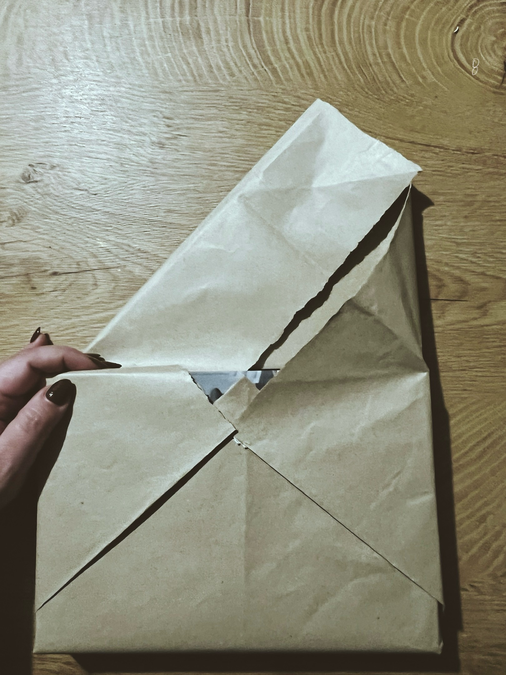 Obálka ze čtvercového papíru – krok 6